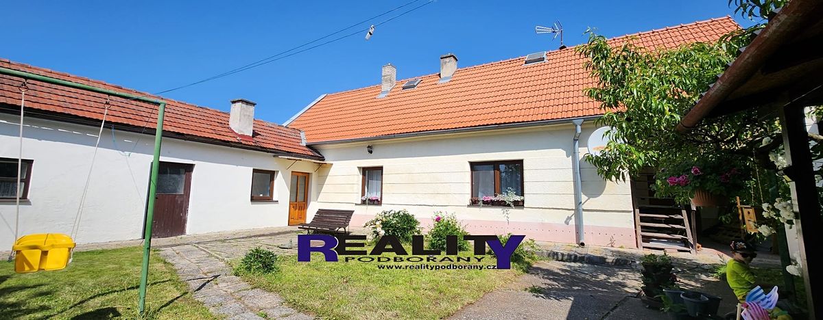 Prodej rodinného domu 212 m², pozemek 805 m²